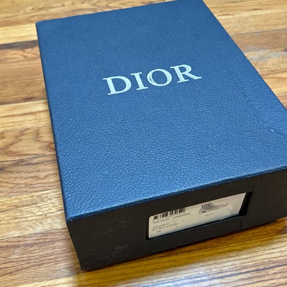 Dior White and Black High-Top Sneakers - Picture 8 of 8